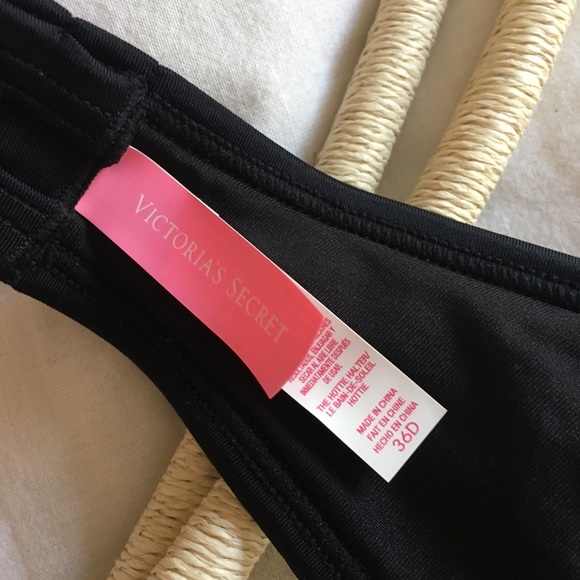 Victoria’s Secret Bathing Suit Top - Picture 2 of 2